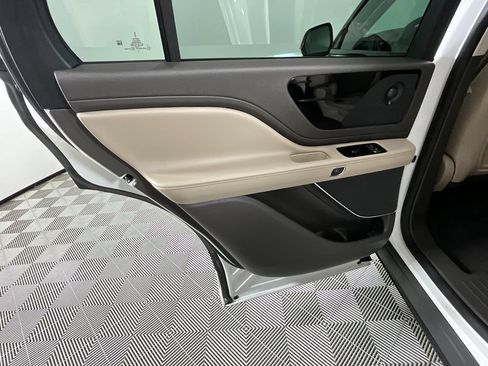 Certified 2024 Lincoln Aviator Reserve w/ Jet Package image 27