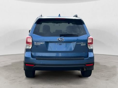 Used 2017 Subaru Forester 2.5i Premium w/ All-Weather Package AWD/4WD image 4