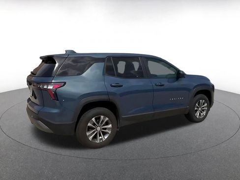 Used 2025 Chevrolet Equinox LT FWD image 14