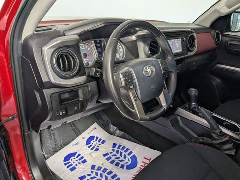 Used 2019 Toyota Tacoma SR5 image 13
