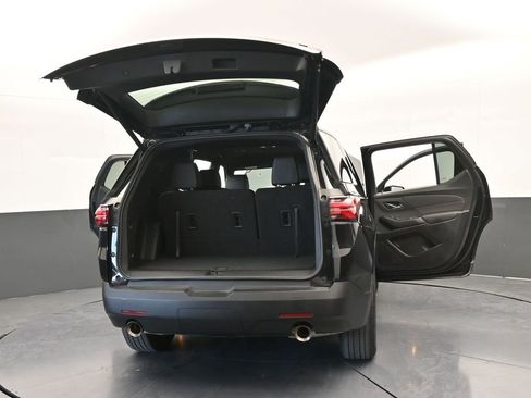 Used 2023 Chevrolet Traverse LT w/ Midnight/Sport Edition image 77