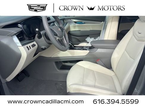 New 2026 Cadillac XT5 Premium Luxury w/ Driver Assist Package AWD/4WD image 12
