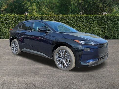 New 2026 Subaru Solterra image 2