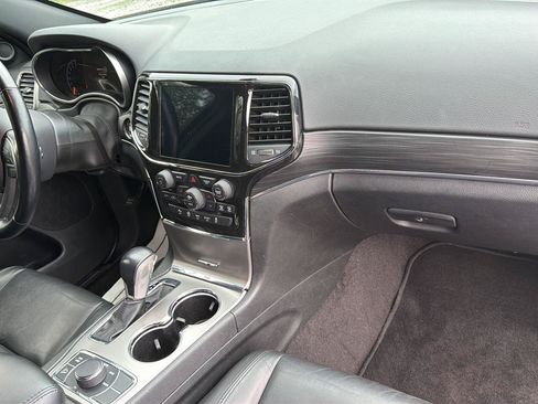Used 2021 Jeep Grand Cherokee Limited w/ Premium Lighting Group AWD/4WD image 38