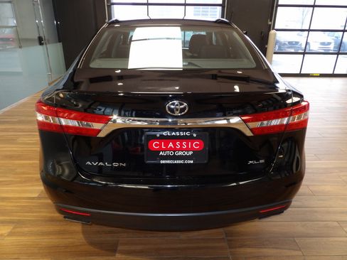 Used 2013 Toyota Avalon XLE Premium image 7
