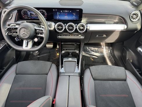 Used 2024 Mercedes-Benz GLB 35 AMG 4MATIC image 10