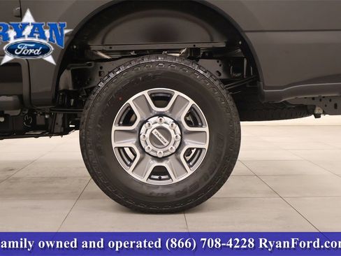 New 2026 Ford F250 Lariat image 39