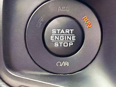 Used 2024 Jeep Wrangler Unlimited Rubicon 4xe AWD/4WD image 33