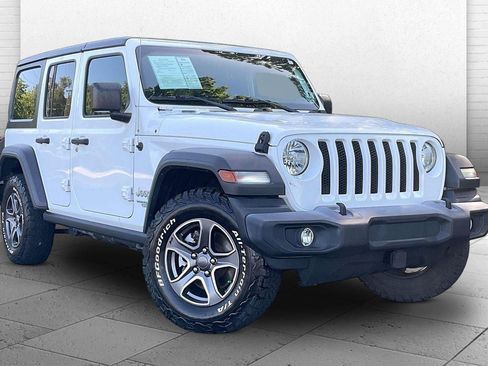 Used 2018 Jeep Wrangler Unlimited Sport S AWD/4WD image 1