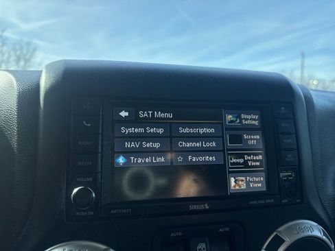 Used 2017 Jeep Wrangler Unlimited Sahara w/ Dual Top Group image 26