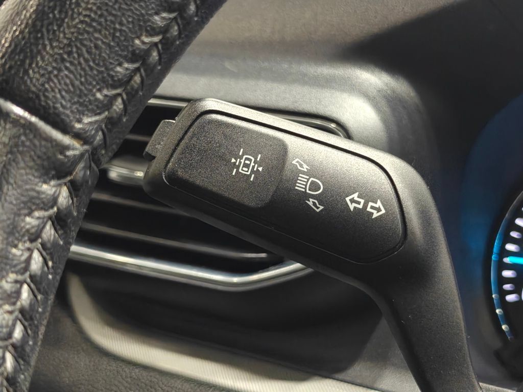 Used 2021 Ford Explorer XLT w/ Equipment Group 202A AWD/4WD image 54