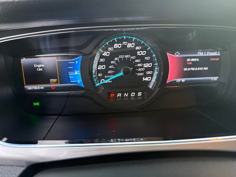 Used 2014 Ford Taurus SEL w/ Equipment Group 201A image 32