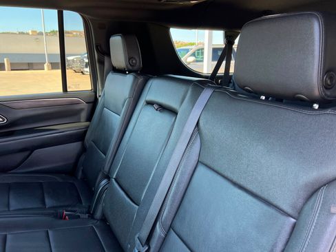 Used 2024 Chevrolet Suburban Z71 w/ Luxury Package AWD/4WD image 21