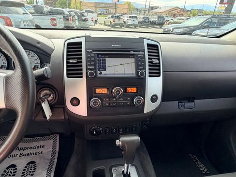 Used 2018 Nissan Frontier PRO-4X AWD/4WD image 27