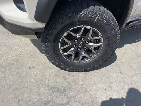 New 2026 Chevrolet Colorado ZR2 image 41