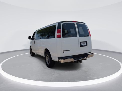 Used 2019 Chevrolet Express 2500 LT w/ LT Preferred Equipment Group RWD image 5