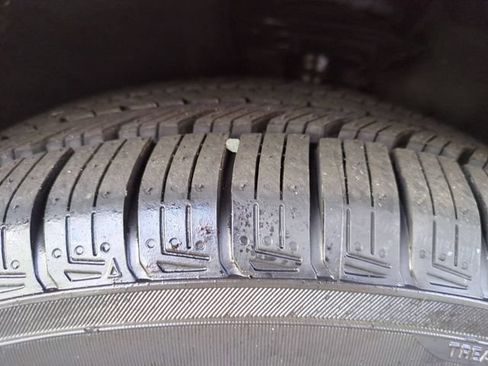 Used 2023 Ford Escape ST-Line w/ Tech Pack #1 FWD image 11