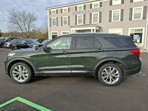 Certified 2022 Ford Explorer Platinum w/ Equipment Group 601A image 8