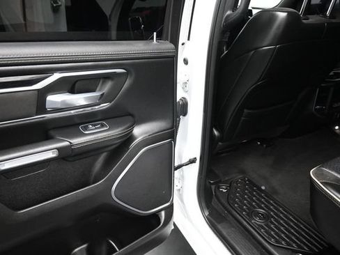 Used 2024 RAM 1500 Laramie AWD/4WD image 16