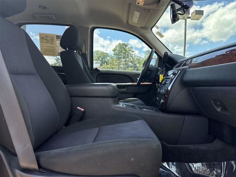 Used 2012 Chevrolet Suburban LS AWD/4WD image 22