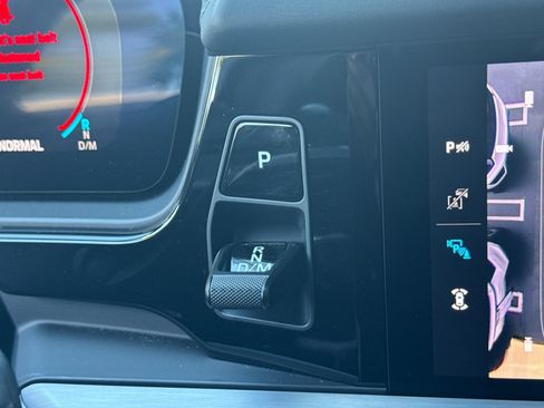 Certified 2026 Porsche Cayenne S AWD/4WD image 22