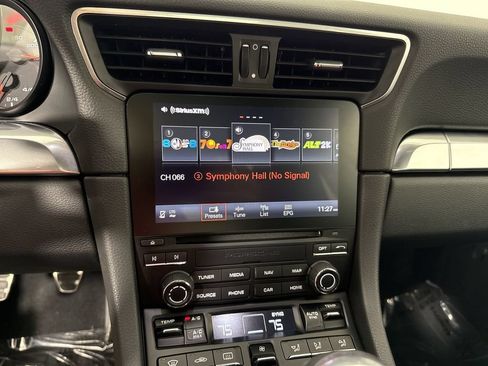Certified 2017 Porsche 911 Carrera S RWD image 28