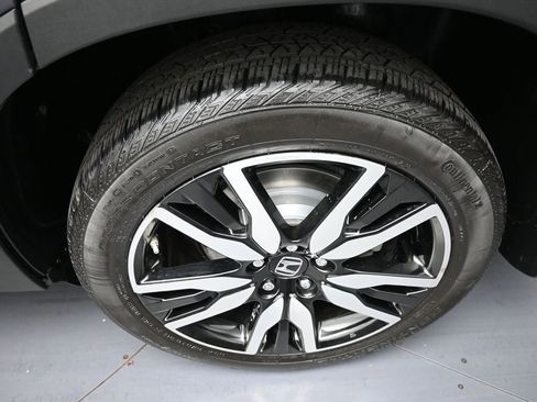 Certified 2022 Honda Pilot Touring image 15