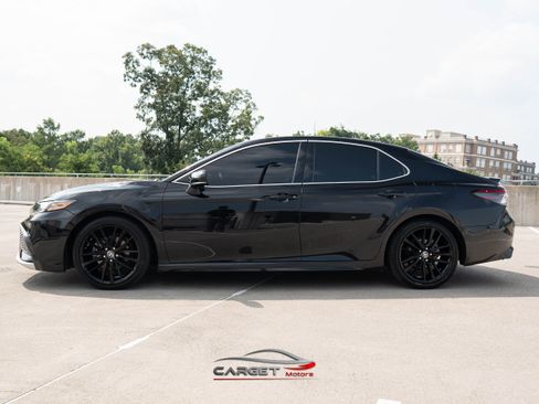 Used 2021 Toyota Camry XSE image 4