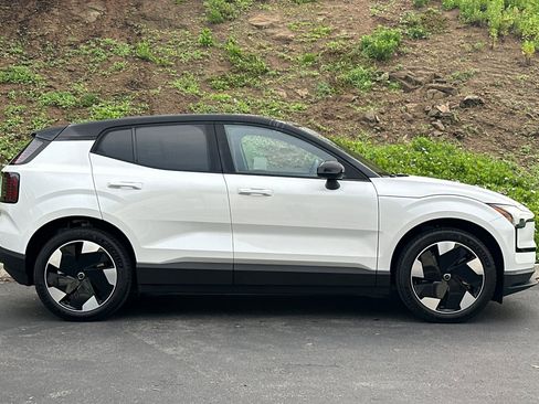 New 2026 Volvo EX30 Plus image 4