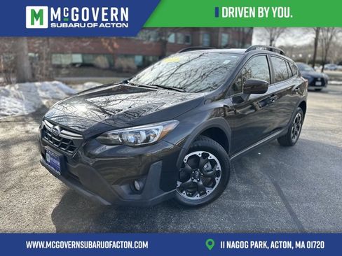 Used 2023 Subaru Crosstrek 2.0i Premium image 1