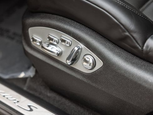 Certified 2023 Porsche Macan S AWD/4WD image 16