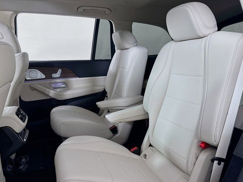 New 2026 Mercedes-Benz GLS 450 4MATIC image 7