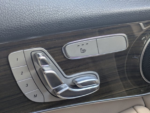 Used 2021 Mercedes-Benz GLC 300 image 21