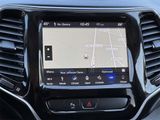 Used 2019 Jeep Cherokee Limited image 3