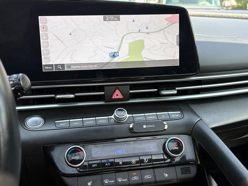 Certified 2025 Hyundai Elantra SEL FWD image 8