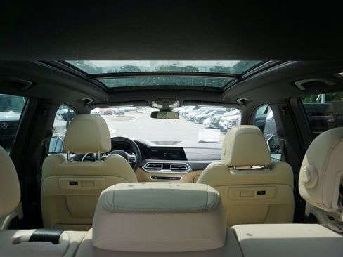 Used 2022 BMW X5 sDrive40i w/ M Sport Package RWD image 35