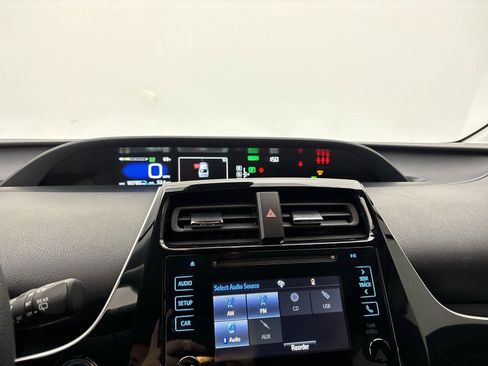 Used 2018 Toyota Prius Two w/ Prius Two Safety Plus Package FWD image 28