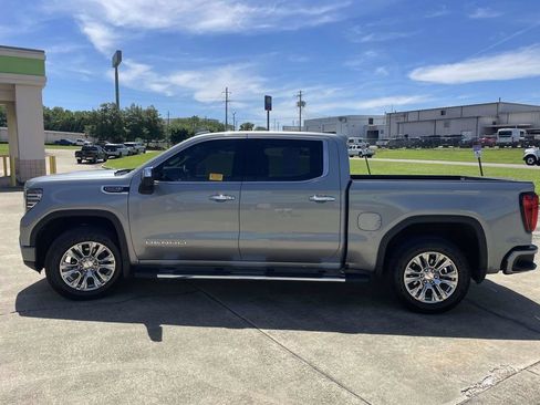 Used 2025 GMC Sierra 1500 Denali AWD/4WD image 6
