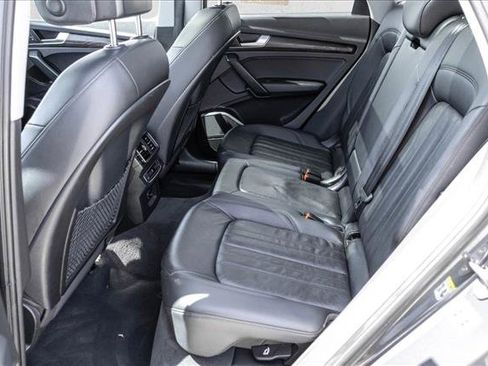 Used 2018 Audi Q5 2.0T Premium Plus w/ Premium Plus Package AWD/4WD image 22