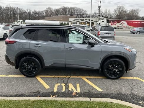 Certified 2023 Nissan Rogue SV w/ SV Premium B Package AWD/4WD image 9