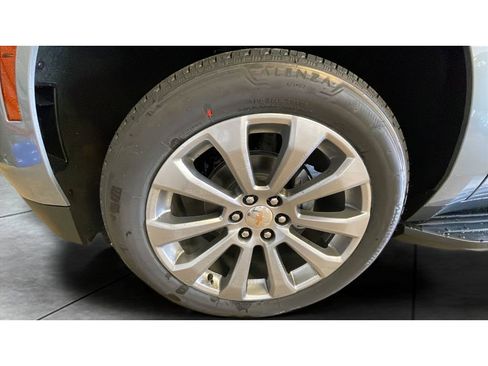 New 2026 Chevrolet Suburban Premier w/ Sun And Tow Package image 3