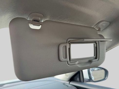 Used 2025 Nissan Sentra SV w/ Trunk Package FWD image 30
