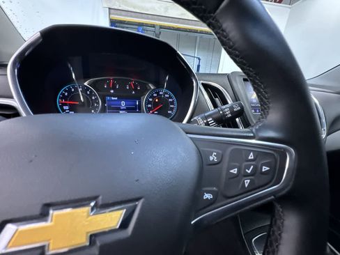 Used 2023 Chevrolet Equinox LT image 21