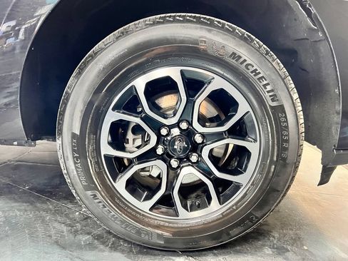 Used 2024 Ford Expedition Max XLT AWD/4WD image 24