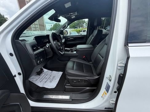 Used 2025 Chevrolet Tahoe LT AWD/4WD image 28