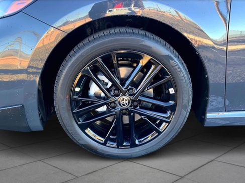 Used 2026 Toyota Camry SE image 9