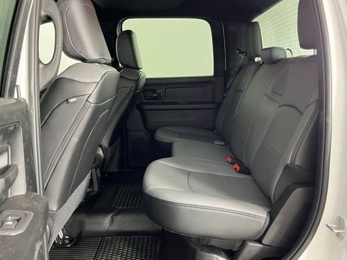 New 2026 RAM 2500 Tradesman w/ Chrome Appearance Group AWD/4WD image 25