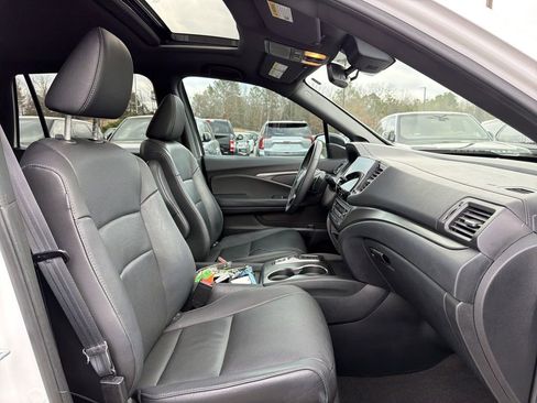 Used 2023 Honda Passport EX-L image 19