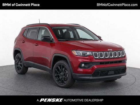 Used 2022 Jeep Compass Latitude AWD/4WD image 1