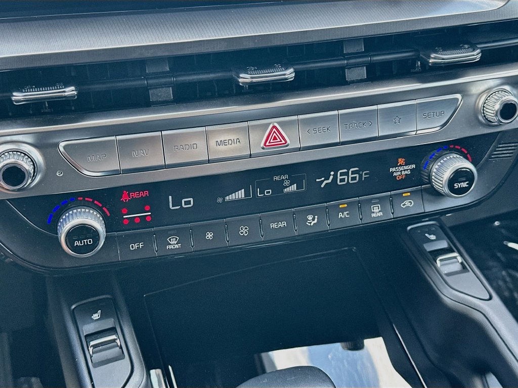 Used 2025 Kia Telluride S FWD image 15